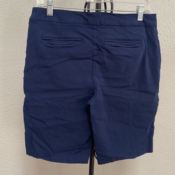Izod Golf Shorts - Picture 4 of 4